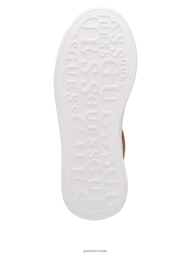Guess middels brune cleva-logo med lave sneakers middels brun kvinner F0LJ809916