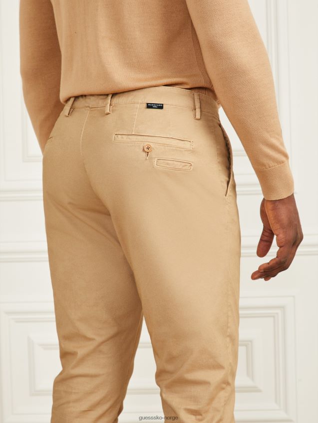 Guess øko hugh easy chino bukse ristet taupe ristet taupe menn F0LJ8010641