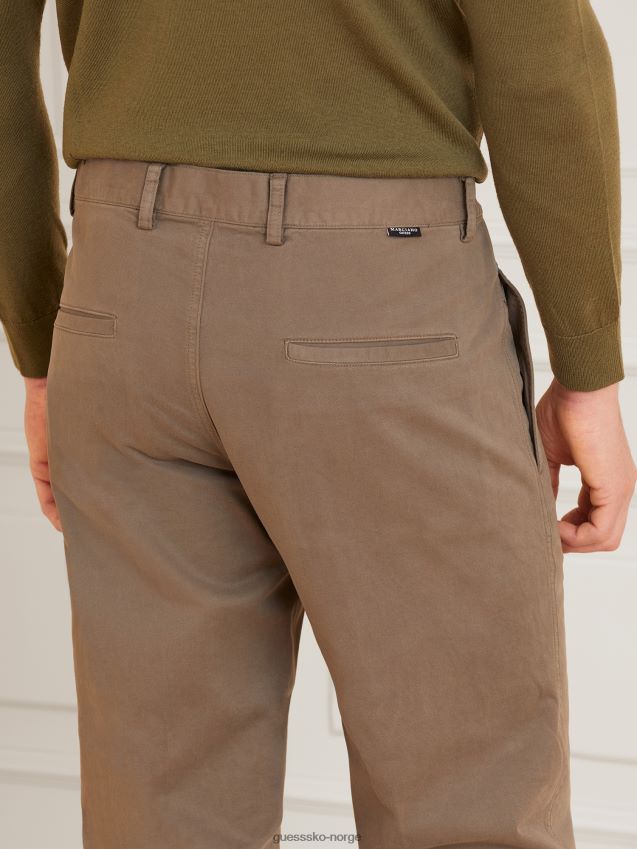 Guess marciano bukse med normal passform brun brun menn F0LJ801341