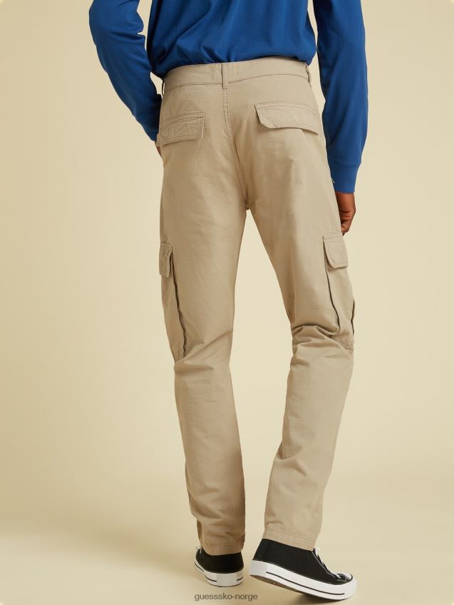 Guess slank bukse med kremlommer i cargo-stil krem menn F0LJ801112