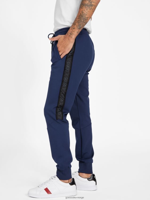 Guess silkeblå jon logo tape joggere silkeblått menn F0LJ808073