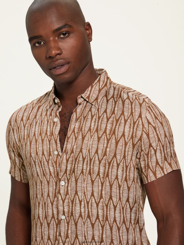 Guess eco leaves kortermet skjorte etset fôrede blader etsete forede blader menn F0LJ8010686