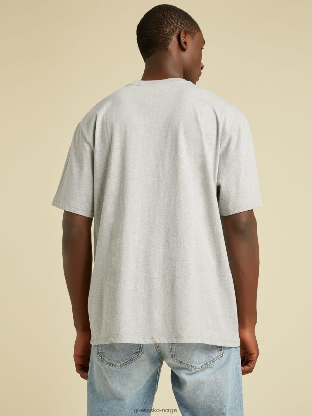 Guess grå t-skjorte med logo foran grå menn F0LJ801172