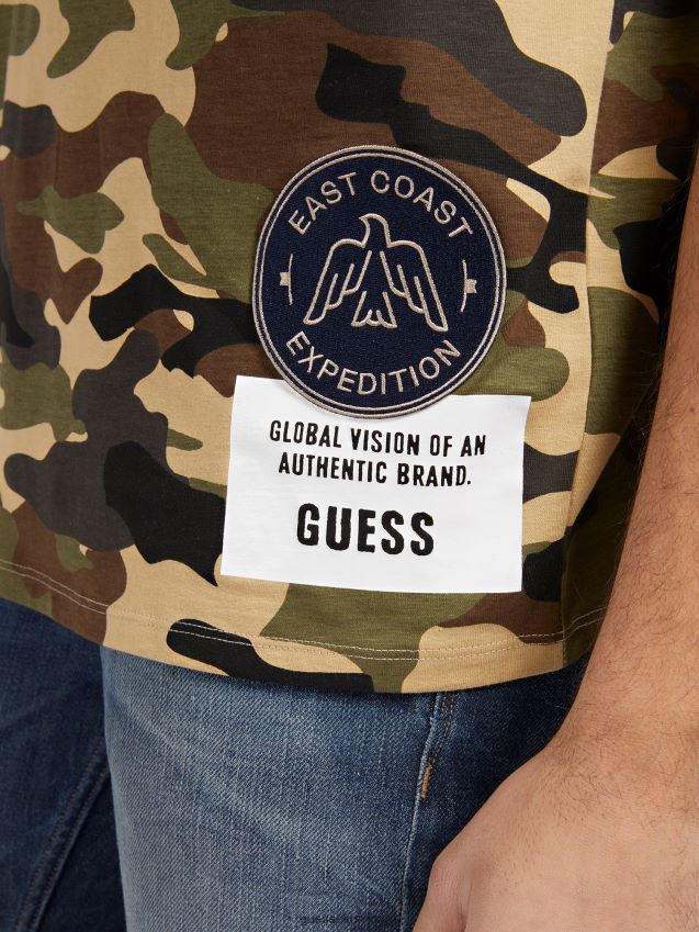 Guess kamuflasje t-skjorte med kamuflasjetrykk kamuflere menn F0LJ801374