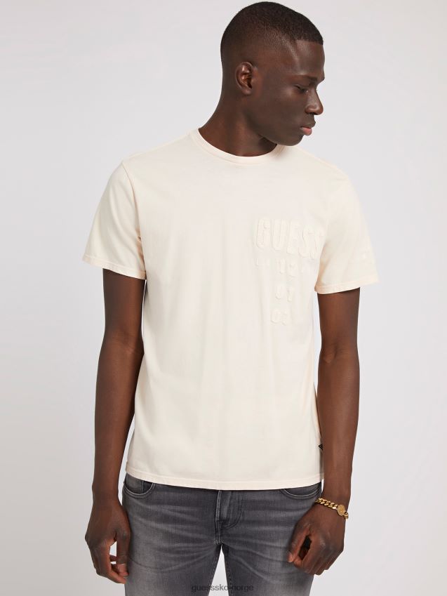 Guess rosa t-skjorte med brodert logo foran rosa menn F0LJ80211