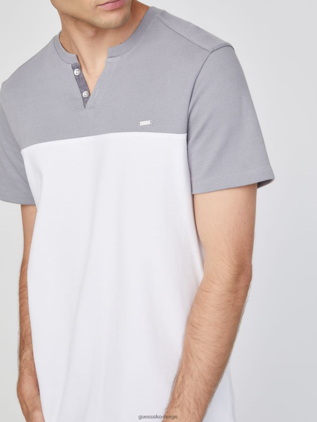 Guess adrian color-block splitt-t-skjorte i ren hvit Ren hvit menn F0LJ808496