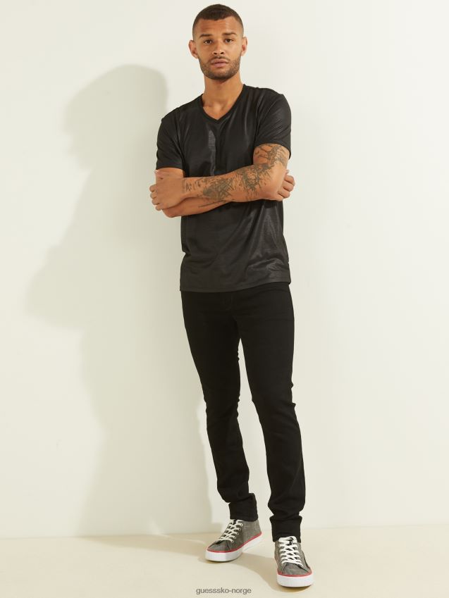 Guess jet black mason v-hals t-skjorte kulsvart menn F0LJ8010573