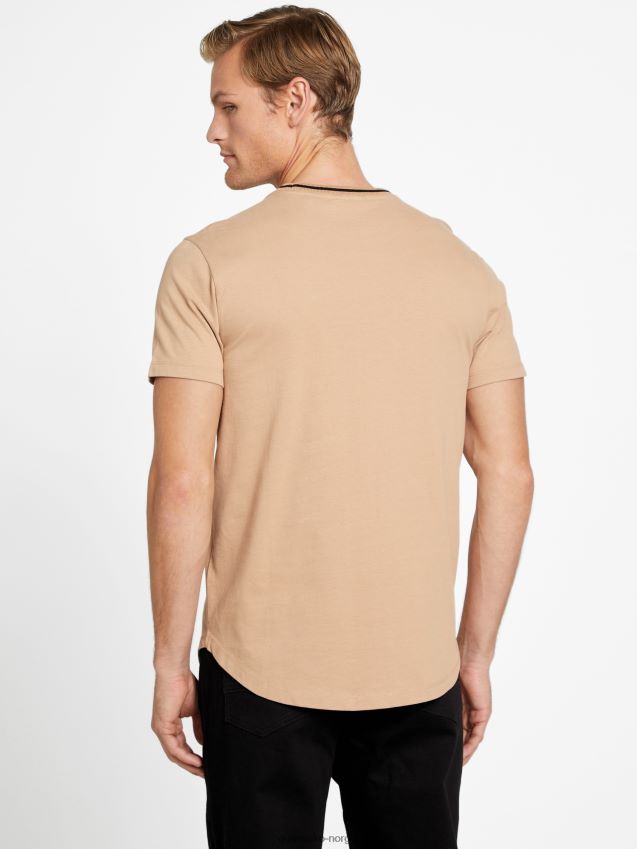 Guess zade longline crewneck t-skjorte ristet taupe ristet taupe menn F0LJ808445