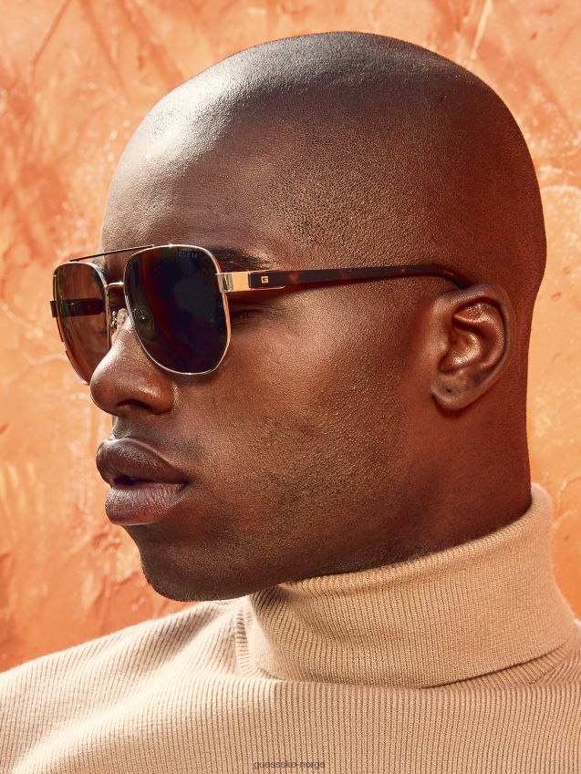 Guess marlon navigator solbriller skinnende gull/grønn skinnende gull/grønn unisex F0LJ8011128