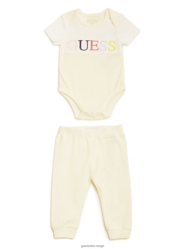 Guess body og buksesett (0-24m) salt hvit salt hvit unisex F0LJ8011648